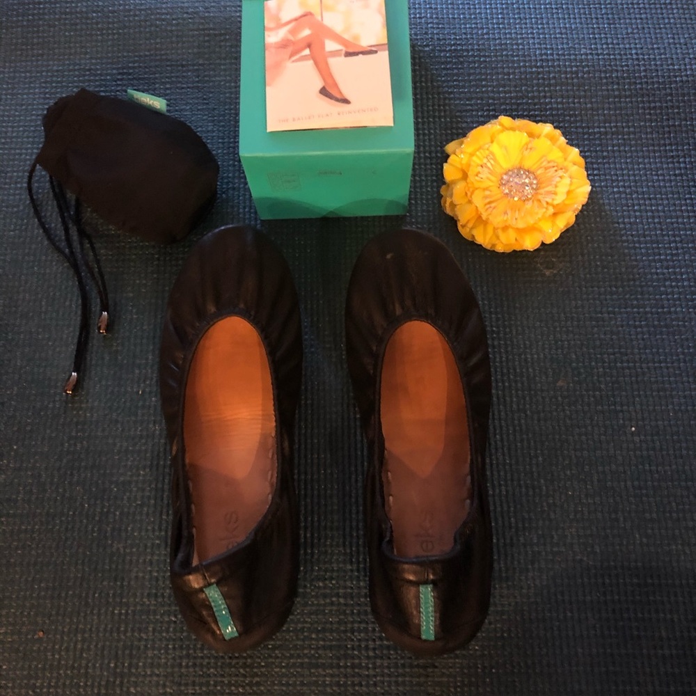 Black Tieks Ballet Flats